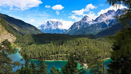 12D HIGHLIGHT OF EAST EUROPE + MT. ZUGSPITZE & PARNDORF BY EK DEP. JUN 2026