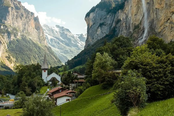 11D WEST EUROPE HIGHLIGHT + ROERMOND & MT. TITLIS BY QR DEP. DEC 2025